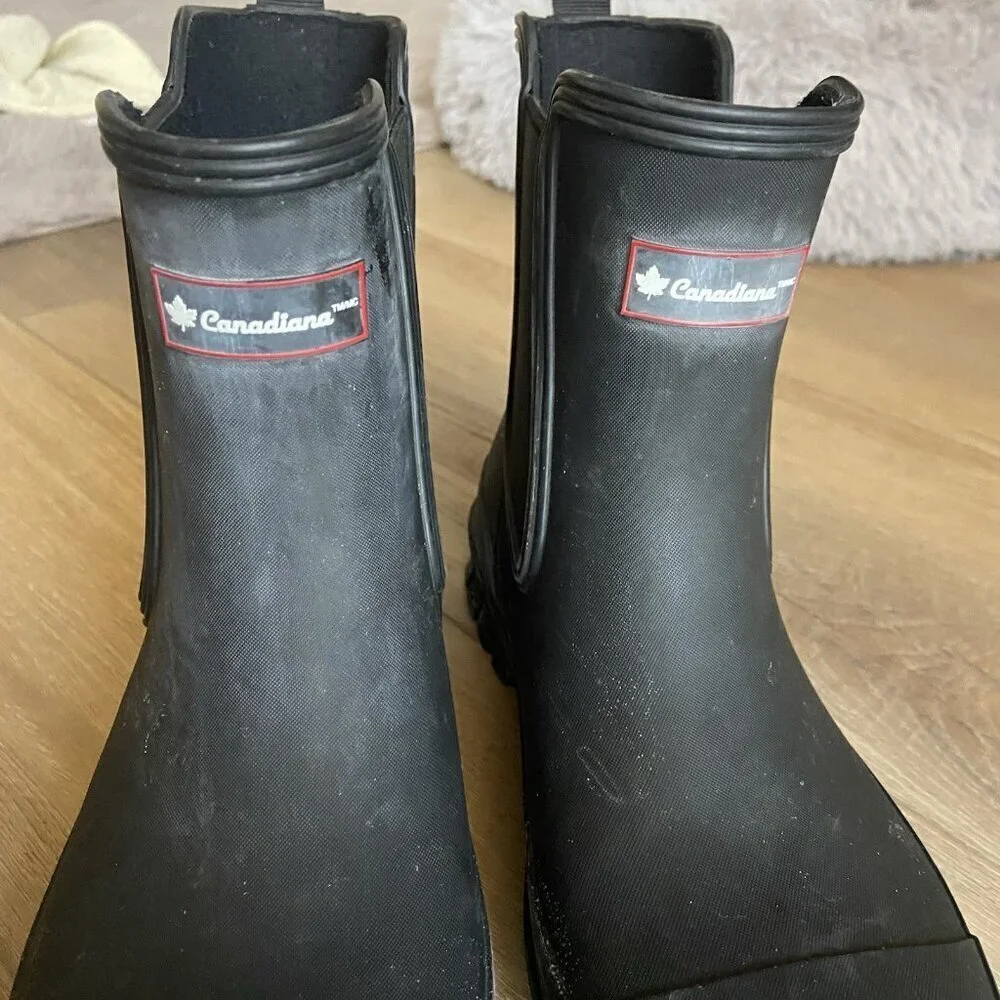 Canadiana Women's Chelsea Rain Boots Size 6